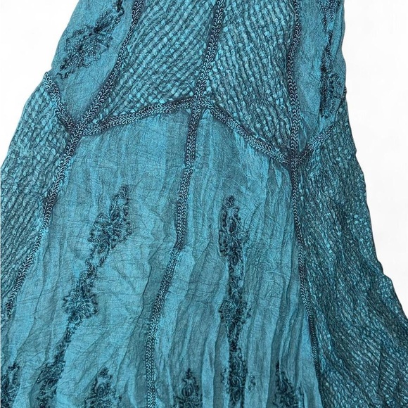 Chic Teal Lace Maxi Dress - Picture 3 of 3